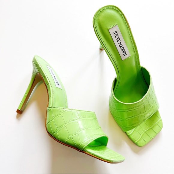Steve Madden Shoes - Steve Madden Signal Heeled Sandal Square Toe Mules in Bright Green Croco Size 8